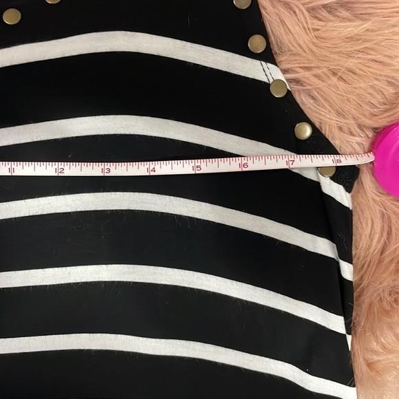 Soft surroundings Tank Stripped Top Size L - Picture 7 of 8